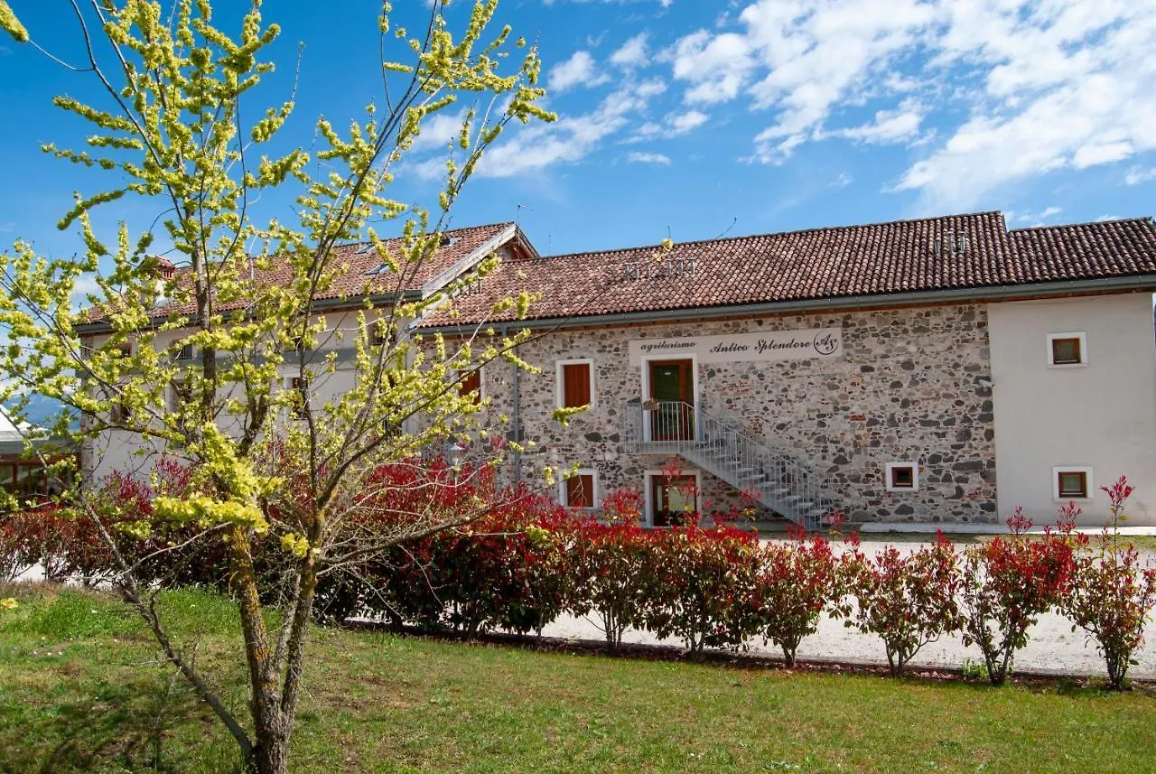 Farm stay Agriturismo Antico Splendore Villa Pullir