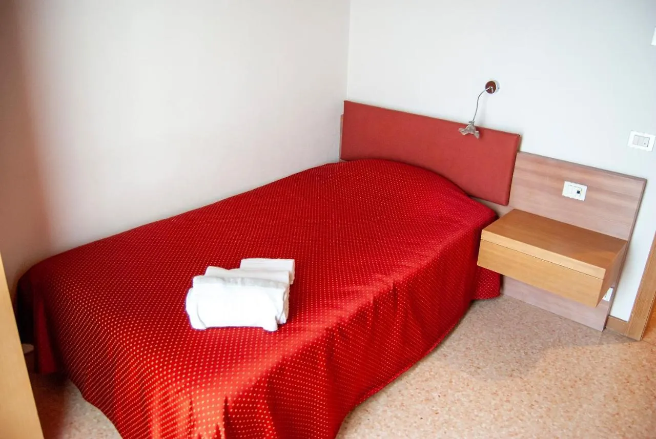 Agriturismo Antico Splendore Villa Pullir 0*,  Italy